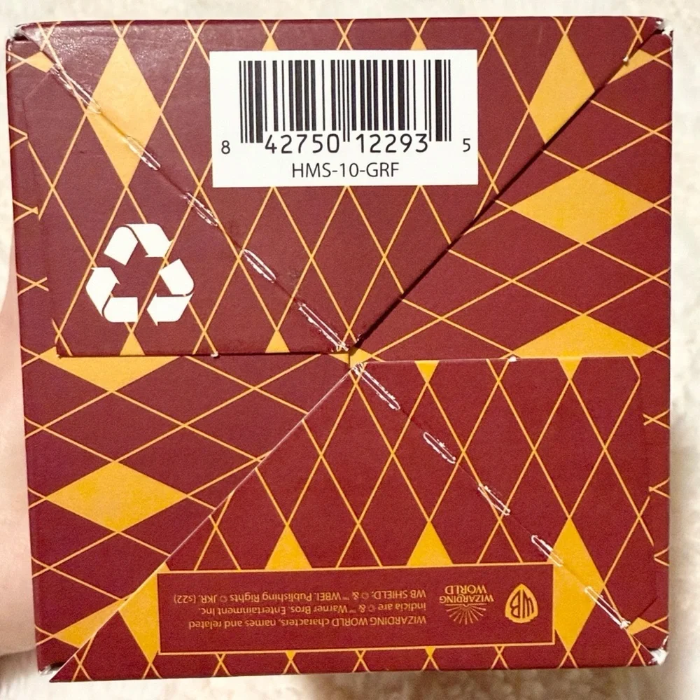 Homesick Scented Candle Gryffindor, 13.75 oz